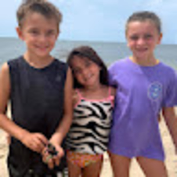 Meet your Posher, Meg - Picture 1 of 1